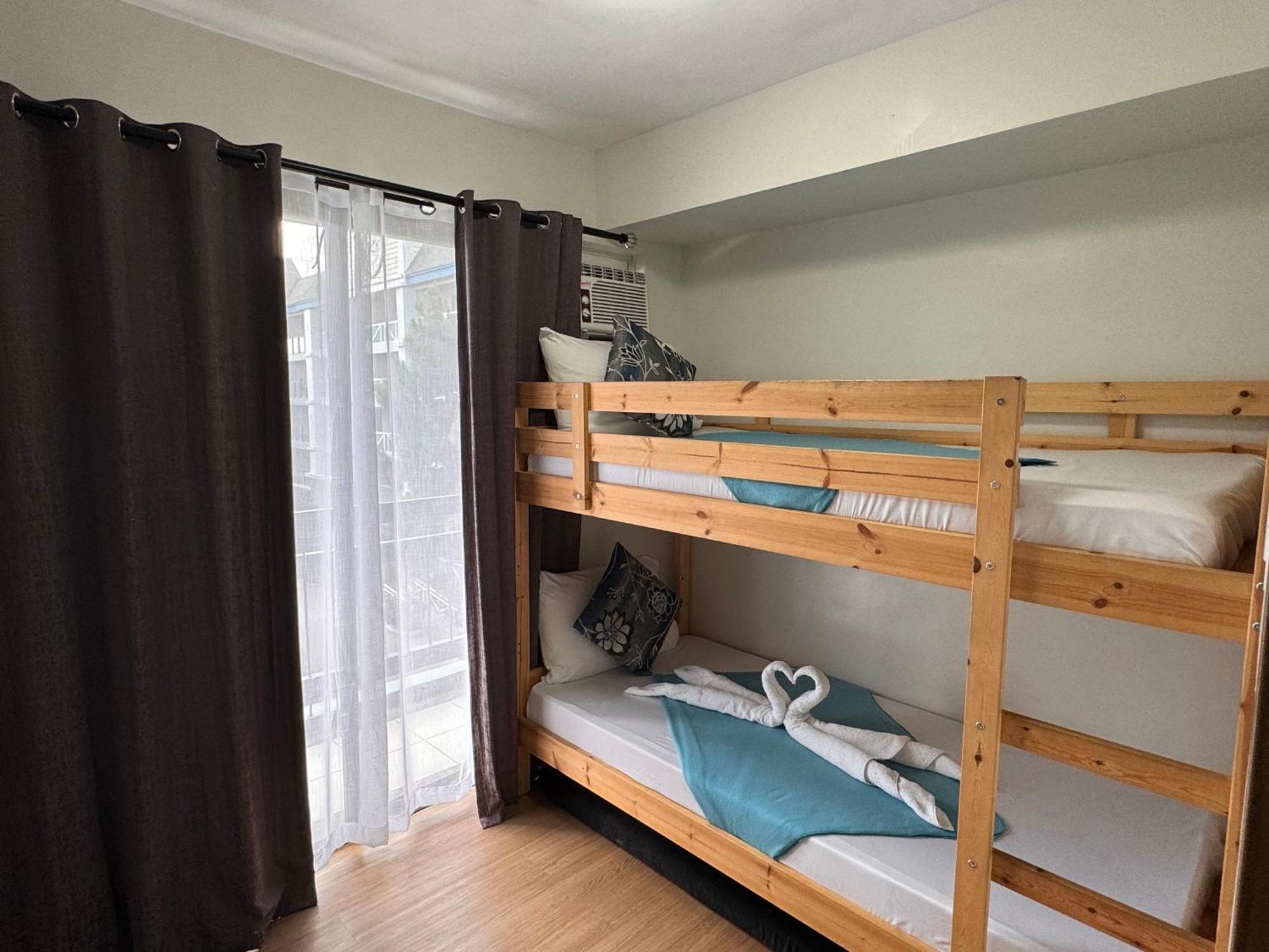Cozyvilla At Pine Suites Tagaytay 2Br Or Studio With Free Parking 2Br In Basement Parking And Studio In Offsite Parking Tagaytay City ภายนอก รูปภาพ