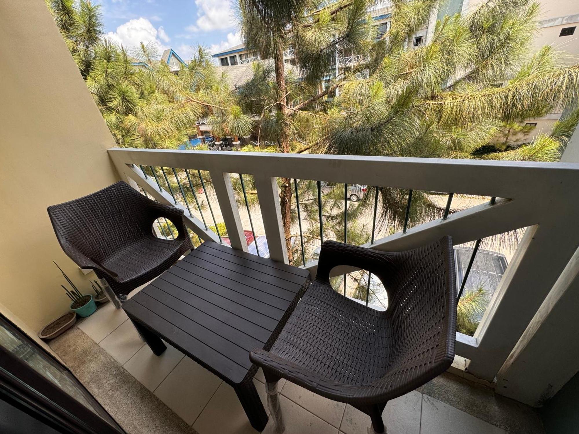 Cozyvilla At Pine Suites Tagaytay 2Br Or Studio With Free Parking 2Br In Basement Parking And Studio In Offsite Parking Tagaytay City ภายนอก รูปภาพ