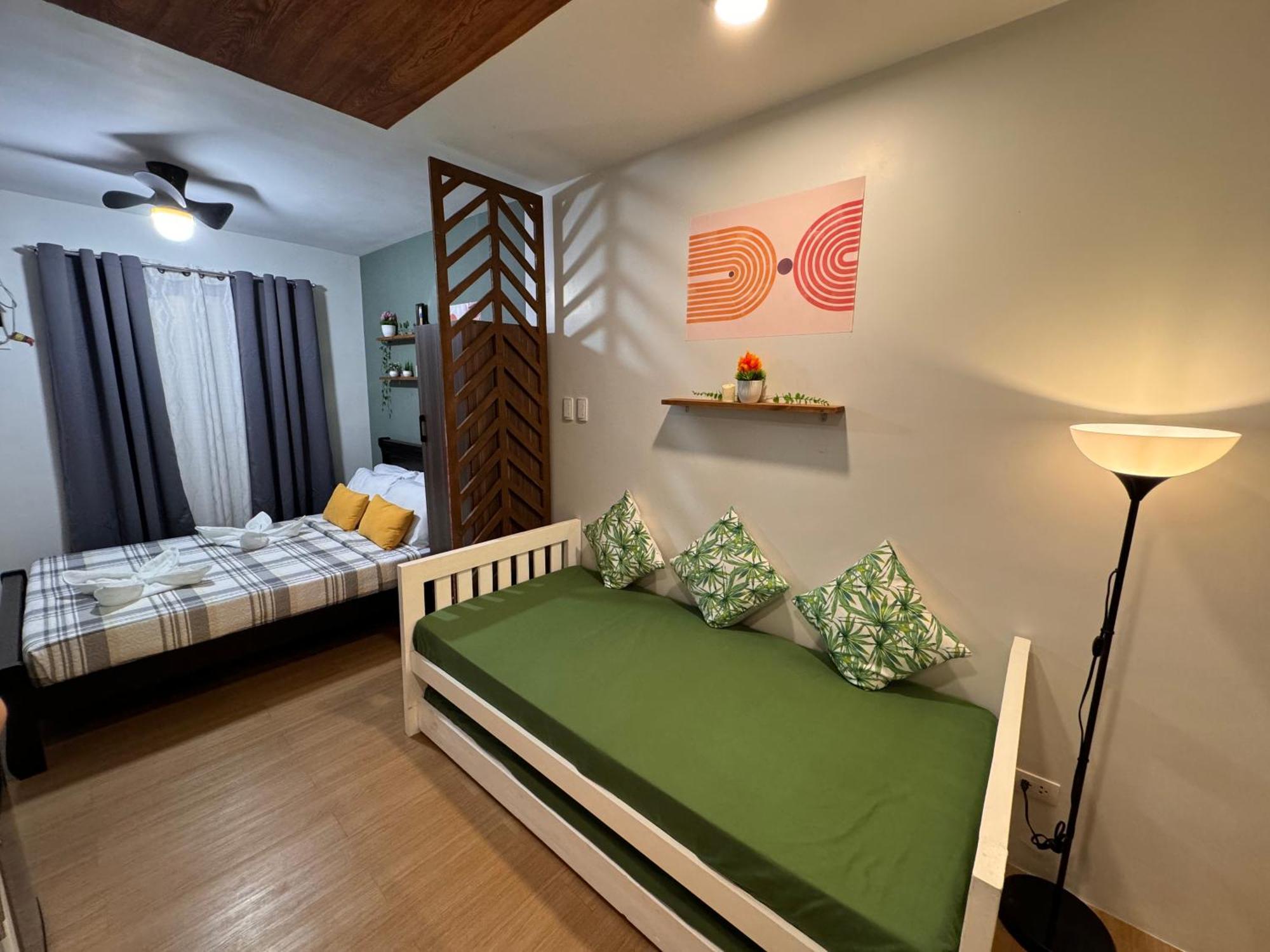 Cozyvilla At Pine Suites Tagaytay 2Br Or Studio With Free Parking 2Br In Basement Parking And Studio In Offsite Parking Tagaytay City ภายนอก รูปภาพ