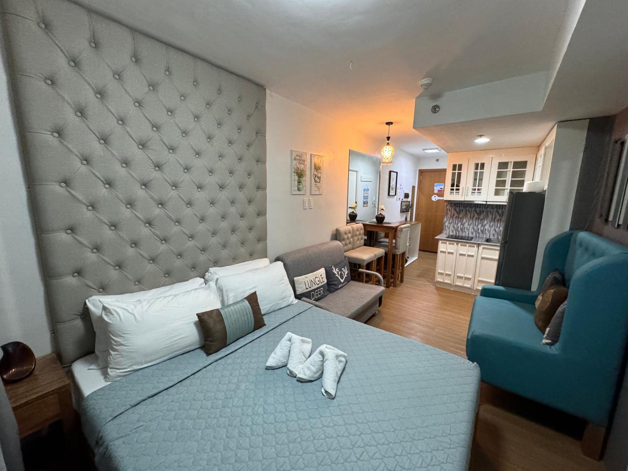 Cozyvilla At Pine Suites Tagaytay 2Br Or Studio With Free Parking 2Br In Basement Parking And Studio In Offsite Parking Tagaytay City ภายนอก รูปภาพ
