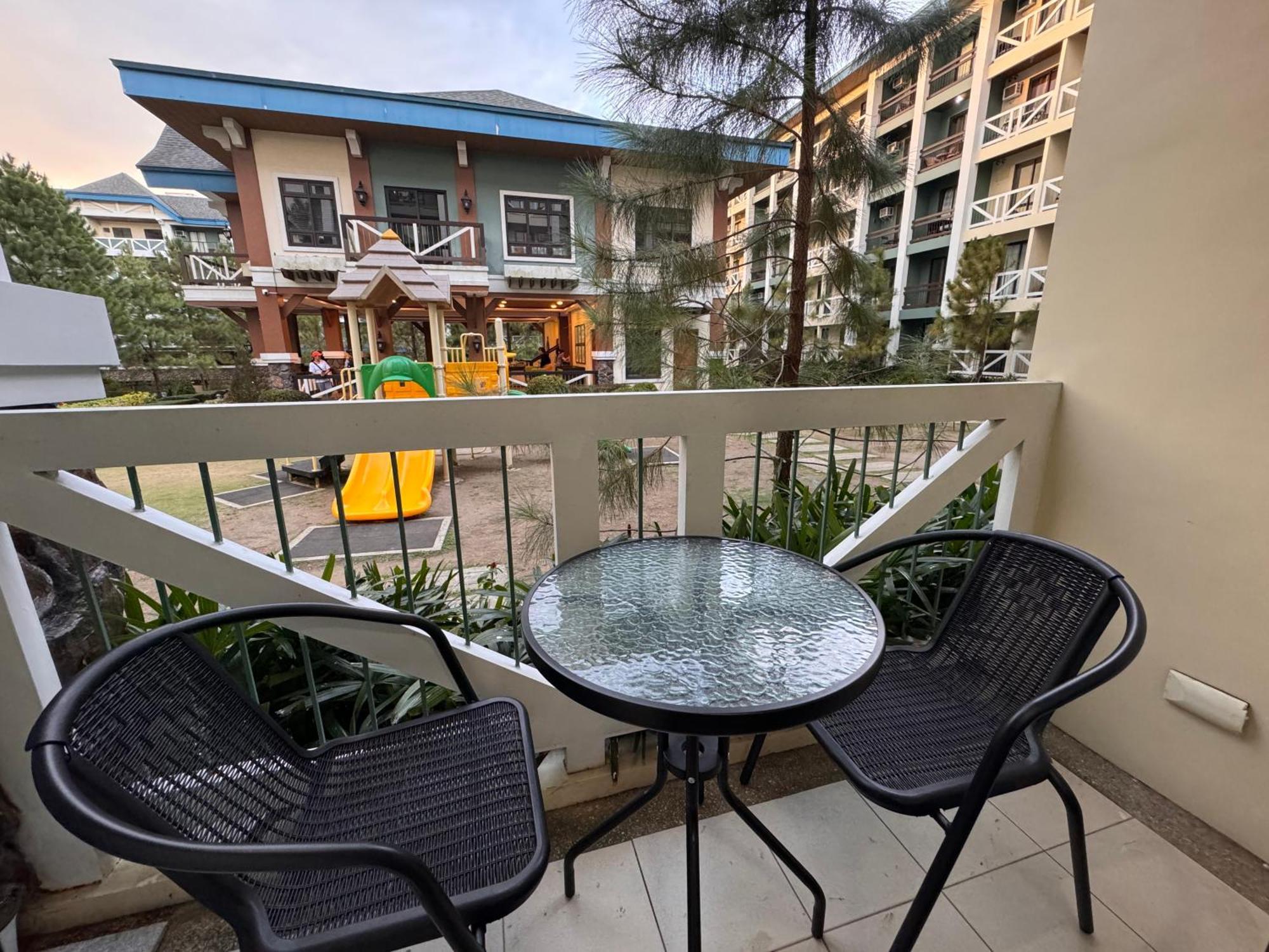 Cozyvilla At Pine Suites Tagaytay 2Br Or Studio With Free Parking 2Br In Basement Parking And Studio In Offsite Parking Tagaytay City ภายนอก รูปภาพ