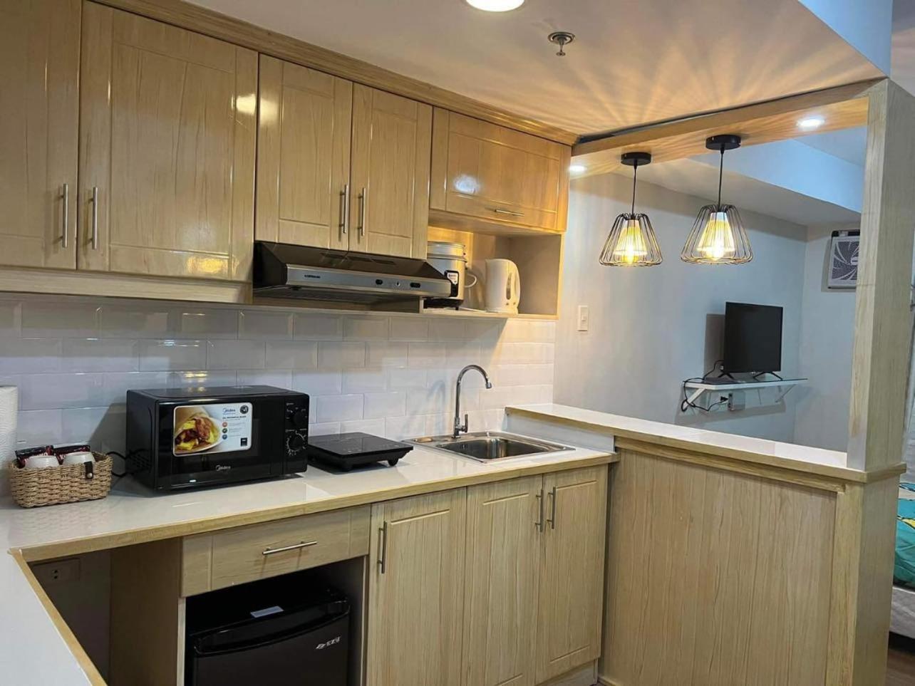 Cozyvilla At Pine Suites Tagaytay 2Br Or Studio With Free Parking 2Br In Basement Parking And Studio In Offsite Parking Tagaytay City ภายนอก รูปภาพ